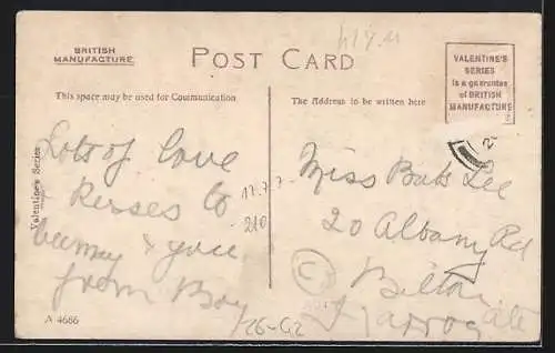 Künstler-AK Mabel Lucie Attwell: Weinendes Mädchen mit kaputter Puppe