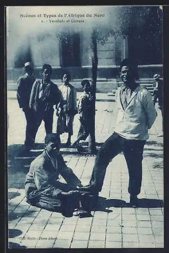 AK arabischer Schuhputzer bei der Arbeit