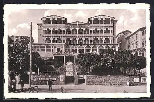 AK Sassnitz /Rügen, Hotel Fürstenhof F. Menge, Vorderansicht
