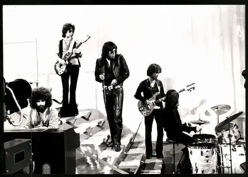 Fotografie Andre Csillag, London, Hard-Rock-Band Steppenwolf bei einem Auftritt im Fernsehstudio, Grossformat 29 x 21cm