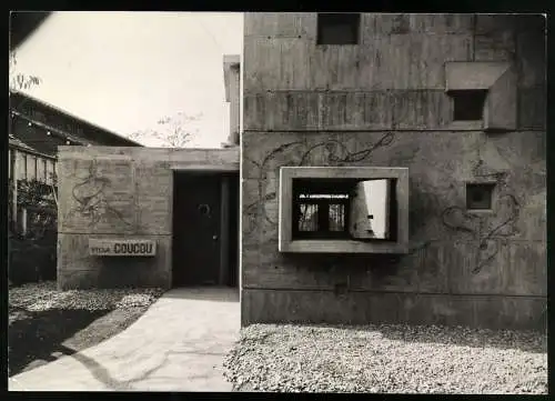 Fotografie Yoshisaka, Ansicht Tokio-Shibuya. Villa Coucou vom Architekten Takamasa Yoshizaka, 1957, Grossformat 25 x 17cm