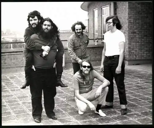 Fotografie Band Canned Heat beim Fotoshooting, Grossformat 25 x 21cm