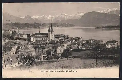 AK Luzern, Ortsansicht mit Kirche und der Alpenkette