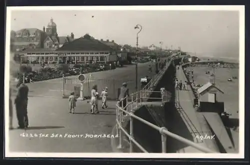 AK Hornsea, The Sea Front