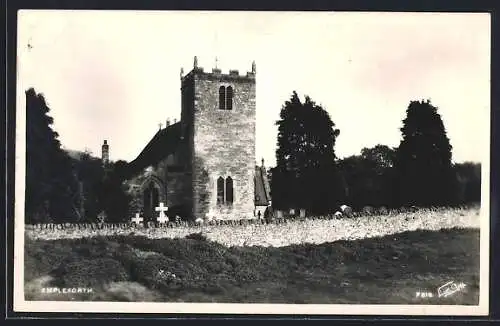 AK Ampleforth, Kirche mit Friedhof