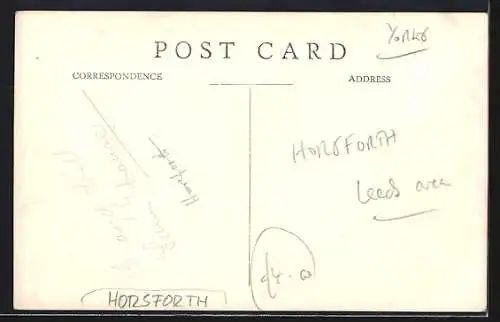 Foto-AK Horsforth, Blick auf ein Wohnhaus