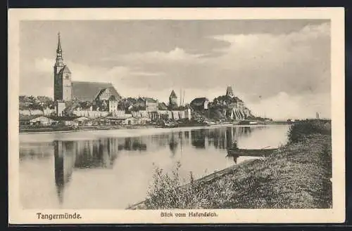 AK Tangermünde, Blick vom Hafendeich, Ortsansicht mit Kirche