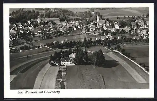 AK Wurzach, Ortspanorama mit Gottesberg, Flugzeugaufnahme
