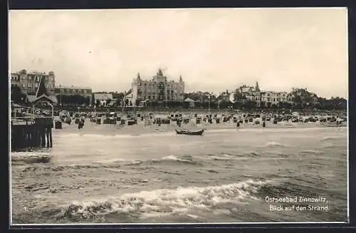 AK Zinnowitz, Blick auf den Strand mit Ruderboot und Strandkörben