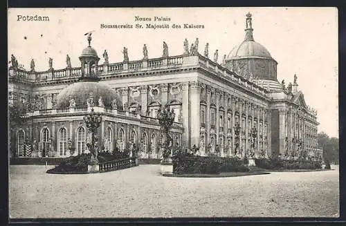 AK Potsdam, Neues Palais, Sommersitz Sr. Majestät des Kaisers mit Vorplatz