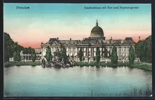AK Potsdam, Stadtschloss mit See und Neptunsgrotte