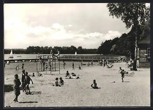AK Wusterhausen /Dosse, Strandbad mit Badegästen