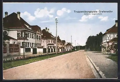 AK Grafenwöhr, Blick in die östliche Lagerstrasse auf dem Truppenübungsplatz