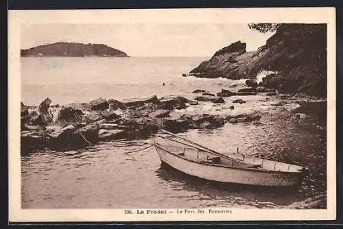 AK Le Pradet, Le Port des Bonnettes avec barque sur l`eau