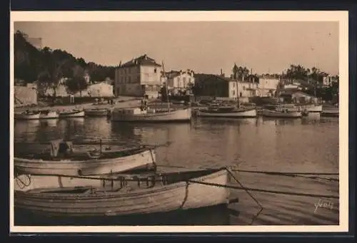 AK Porquerolles, Panorama pris de la jetée