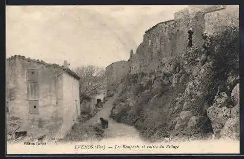 AK Évenos, Les Remparts et entrée du Village