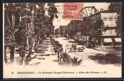 AK Draguignan, Le Boulevard Georges Clémenceau, Allées des Palmiers
