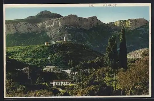 AK Le Revest, Vue panoramique du paysage montagneux et verdoyant