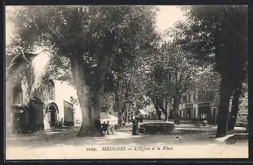 AK Méounes, L`Église et la Place
