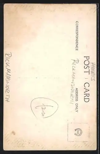 AK Rickmansworth, Denkmal mit Löwe