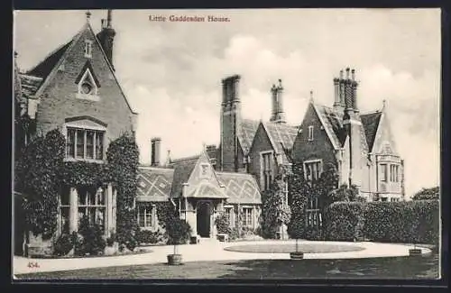AK Little Gaddesden House, Anwesen mit Vorplatz
