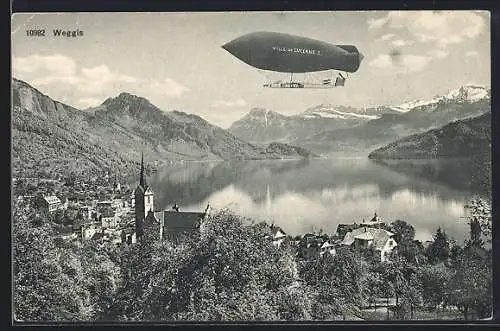 AK Weggis, Luftschiff Ville de Lucerne über dem Ort