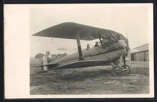 Foto-AK Flugzeug mit Besatzung