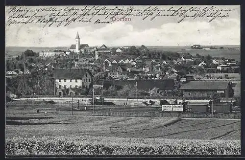 AK Dorfen / Oberbayern, Stadtansicht mit Kirche und Eisenbahn-Anlagen im Vordergrund