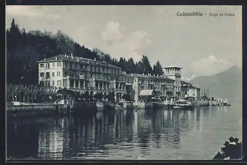 AK Cadenabbia, Lago di Como, Blick zum Ortsrand, Schiffe