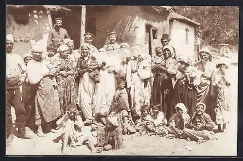 Foto-AK Vranje, Sinti und Roma / Zigeuner im Zigeunerviertel
