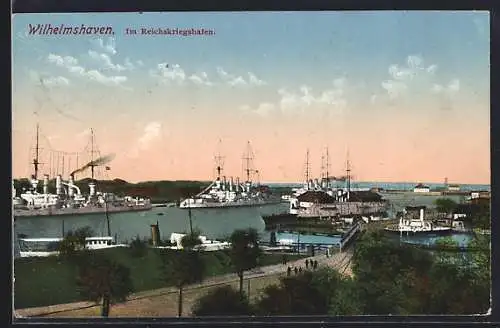 AK Wilhelmshaven, Partie im Reichskriegshafen, Kriegsschiffe