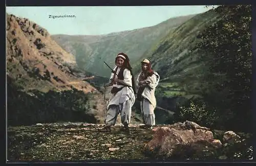 AK Zigeunerinnen, Zwei Frauen in den Bergen