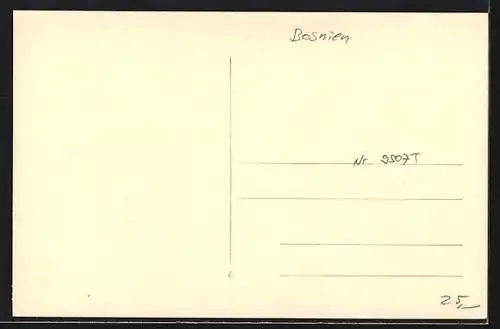 AK Bosnische Marktszene mit Ware in Säcken