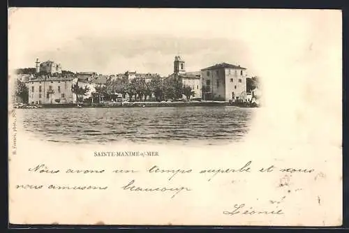 AK Sainte-Maxime, Vue sur le front de mer et l`église