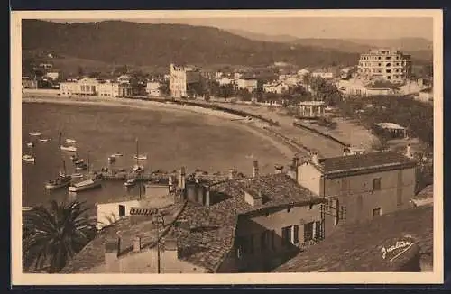 AK Sainte-Maxime, Vue d`ensemble de la plage et des bateaux