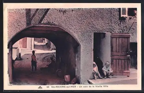 AK Sainte-Maxime, Un coin de la Vieille Ville