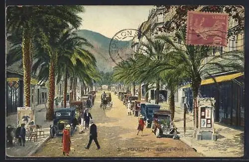 AK Toulon, Avenue Colbert animée avec palmiers et voitures