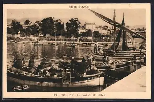 AK Toulon, Le Port du Mourillon avec bateaux de pêche et voiliers