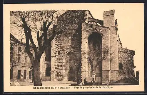 AK St-Maximin-la-Ste-Baume, Facade principale de la Basilique