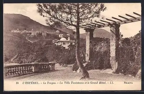 AK L`Estérel, Le Trayas, La Villa Tunisienne et le Grand Hôtel