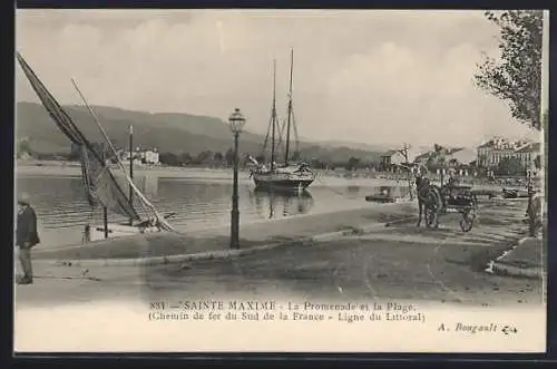 AK Sainte-Maxime, La Promenade et la Plage avec bateaux à voile et charrette sur le quai