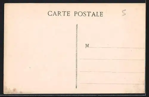 AK Hyères, Avenue Rioublanc avec palmiers et bâtiments historiques