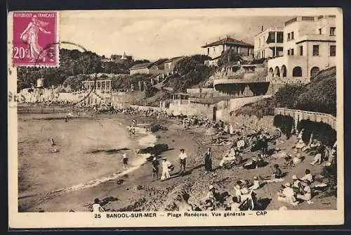 AK Bandol-sur-Mer, Plage Rènecros, Vue générale sur la plage animée et les maisons en bord de mer