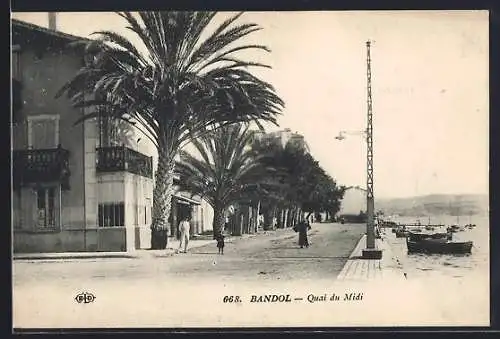 AK Bandol, Quai du Midi avec palmiers et vue sur le rivage