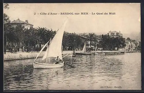AK Bandol, Le Quai du Midi avec voilier sur l`eau