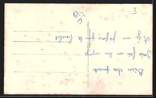 AK Saint-Raphaël, Souvenir de la ville avec vue sur le port et l`église entourée de fleurs