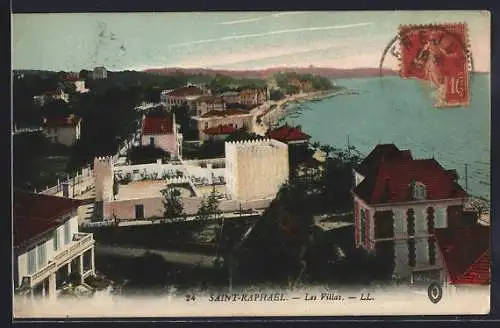 AK Saint-Raphaël, Les Villas avec vue sur la côte et la mer