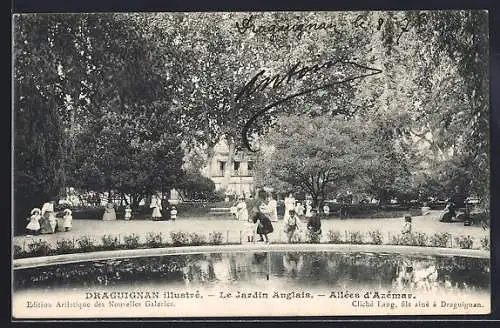 AK Draguignan, Le Jardin Anglais, Allées d`Axémar avec bassin et promeneurs