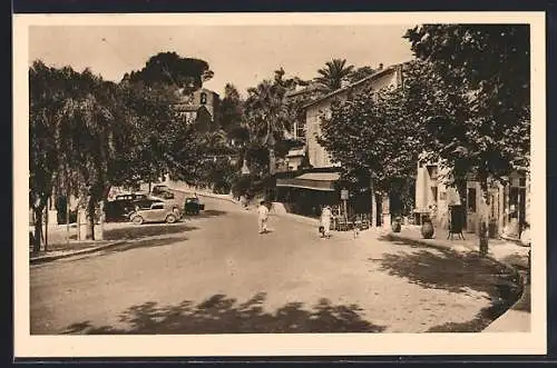 AK Bormes-les-Mimosas, La Place