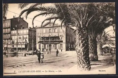 AK La-Seyne-sur-Mer, la mairie